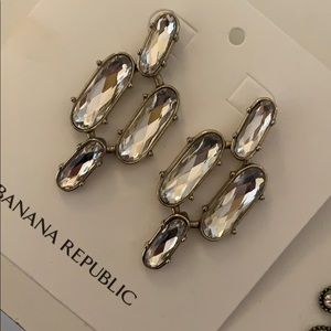 Banana Republic Dangling earrings